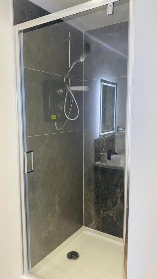 Luxury Beach Front Rooms- Pma Κιρκάλντυ Εξωτερικό φωτογραφία